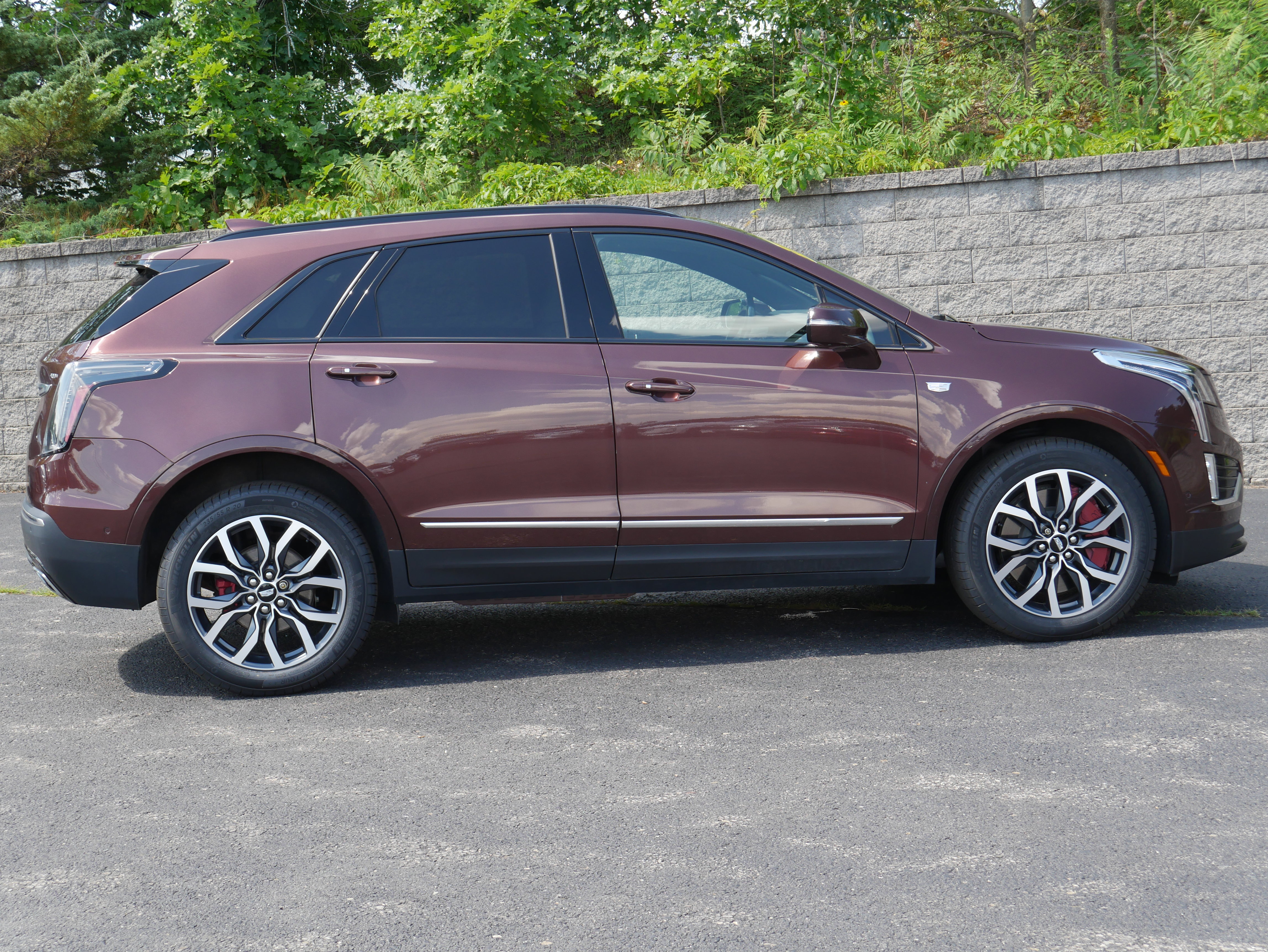 Certified 2022 Cadillac XT5 Sportv w/ Technology Package AWD/4WD image 8