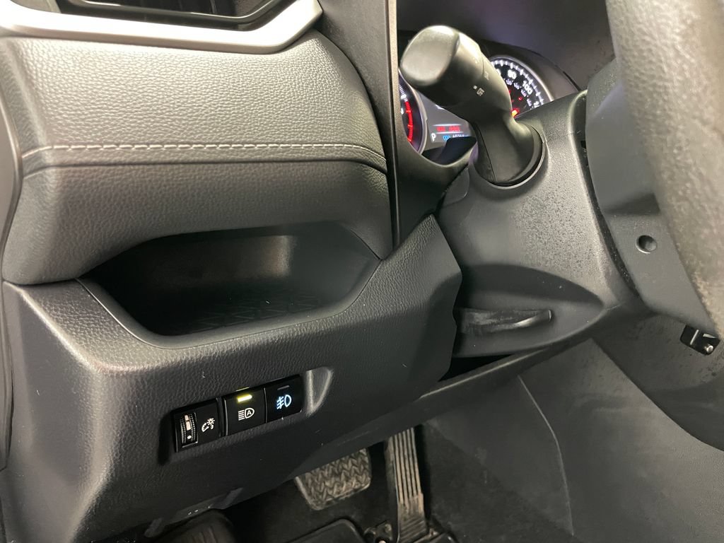 Used 2019 Toyota RAV4 LE w/ All Weather Liner Package AWD/4WD image 23