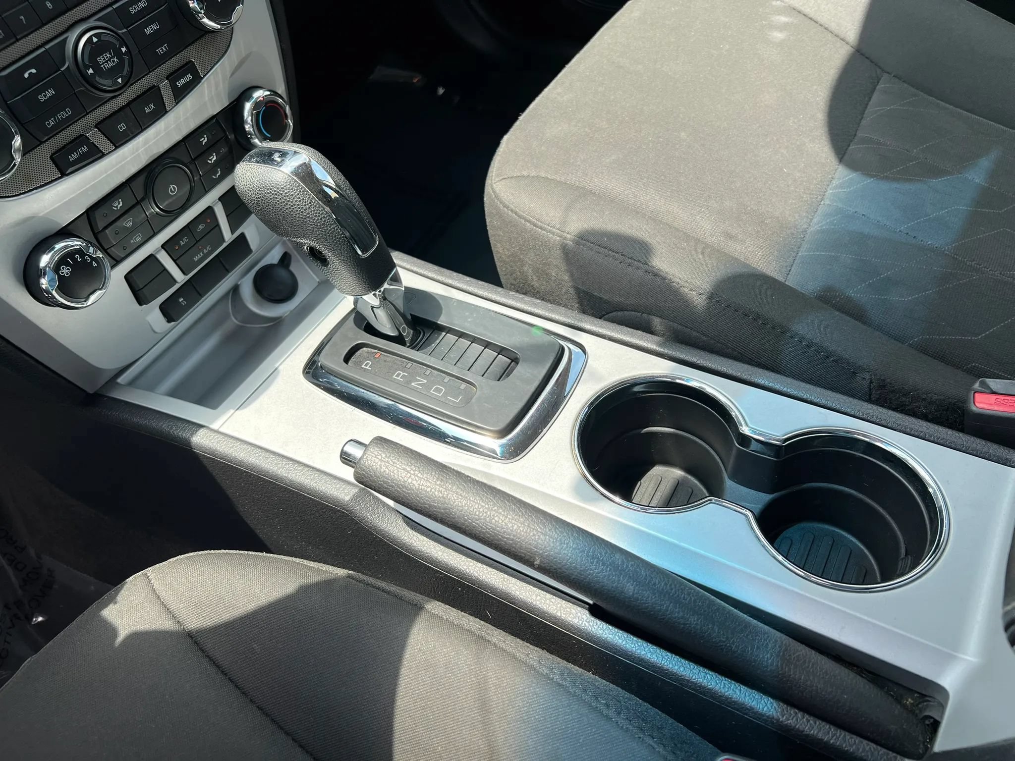 Used 2010 Mercury Milan FWD image 14