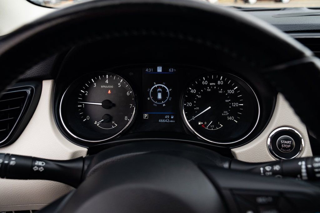 Used 2020 Nissan Rogue Sport SL w/ Premium Package FWD image 12