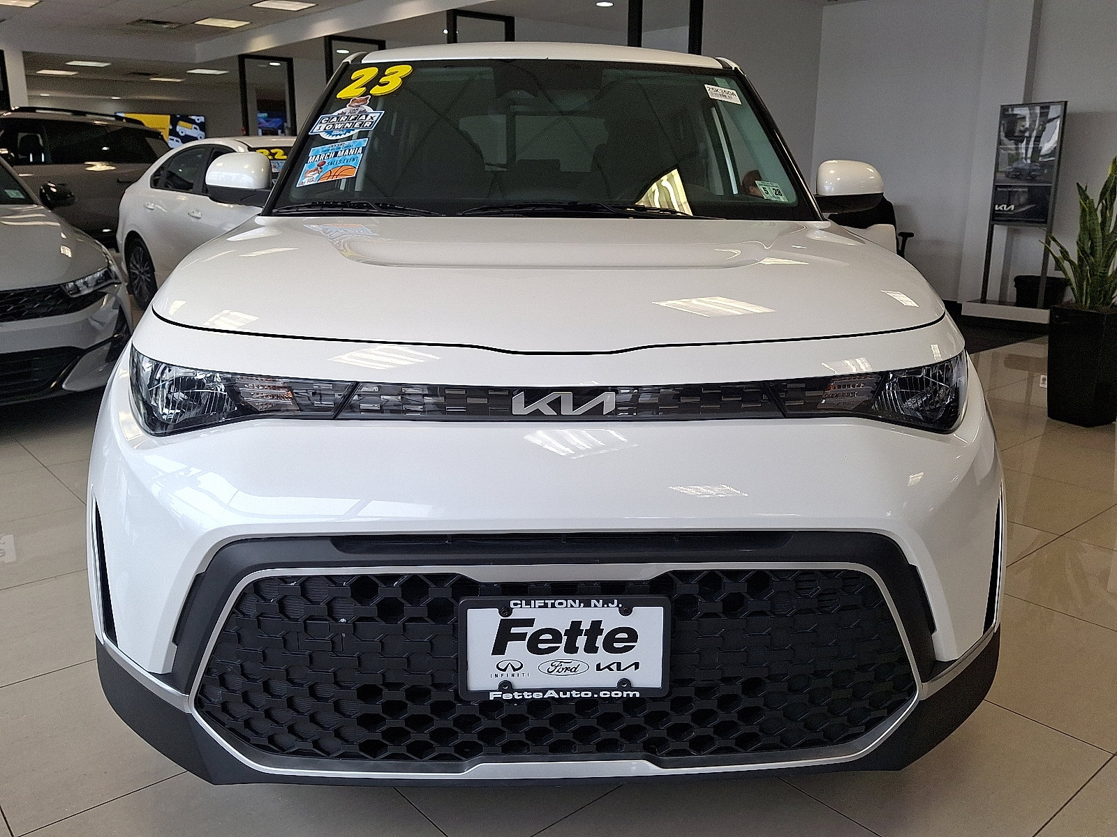 Certified 2023 Kia Soul LX w/ LX Technology Package image 2