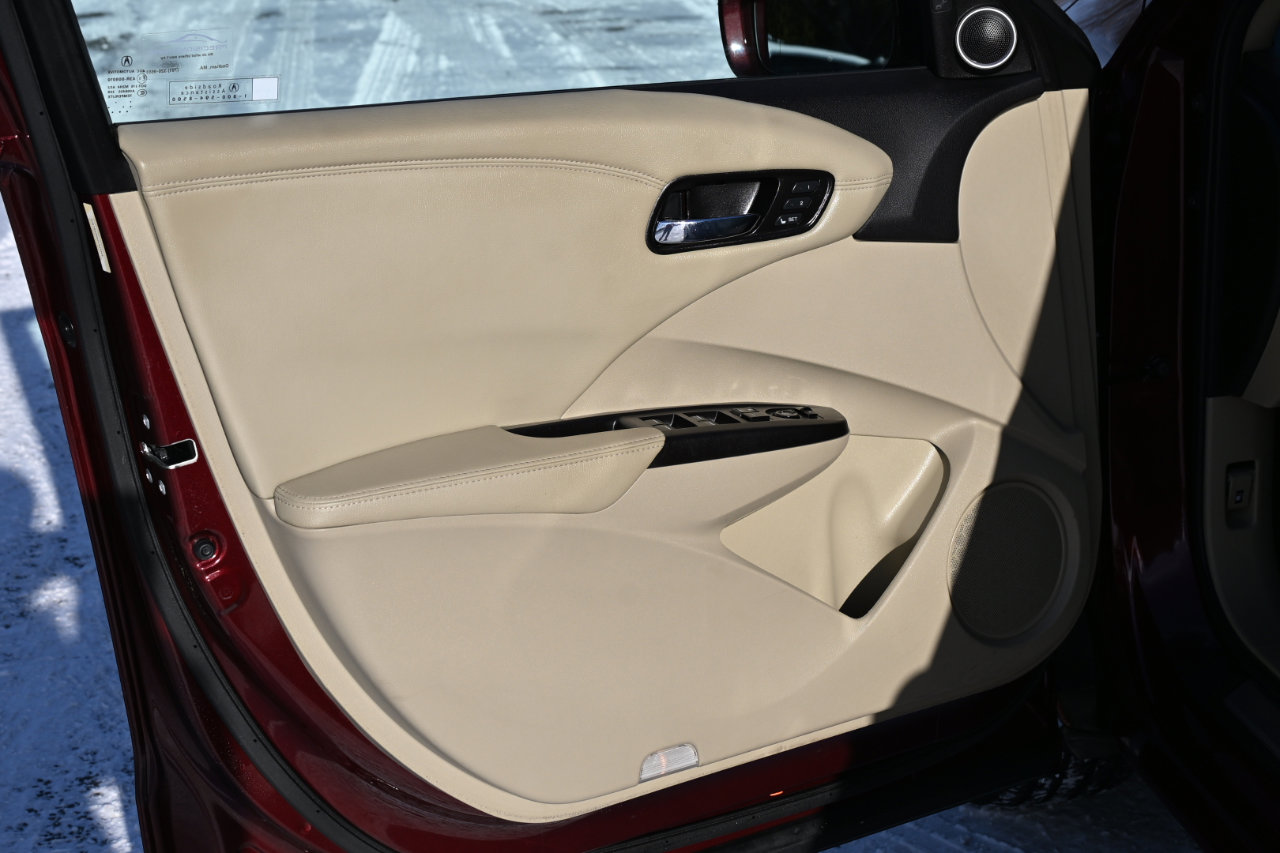 Used 2016 Acura RDX AWD w/ Technology Package image 11