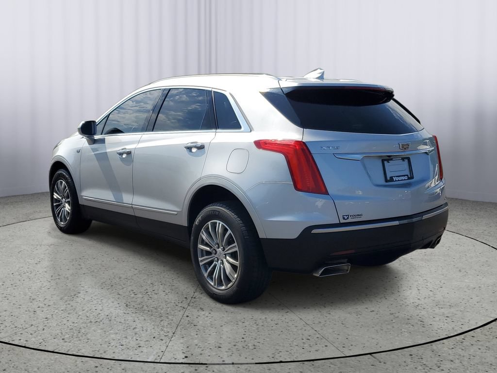 Used 2018 Cadillac XT5 Luxury w/ Driver Awareness Package FWD image 4