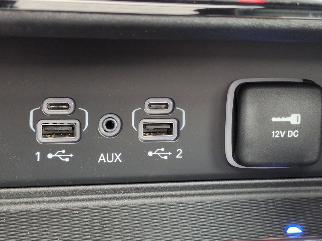 New 2025 Jeep Grand Cherokee Limited w/ Luxury Tech Group II image 32