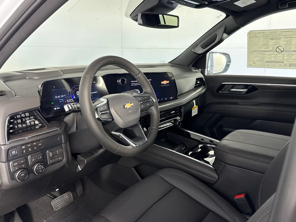 New 2026 Chevrolet Suburban LT w/ Comfort Package AWD/4WD image 9