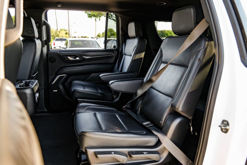 Used 2024 GMC Yukon XL Denali AWD/4WD image 48