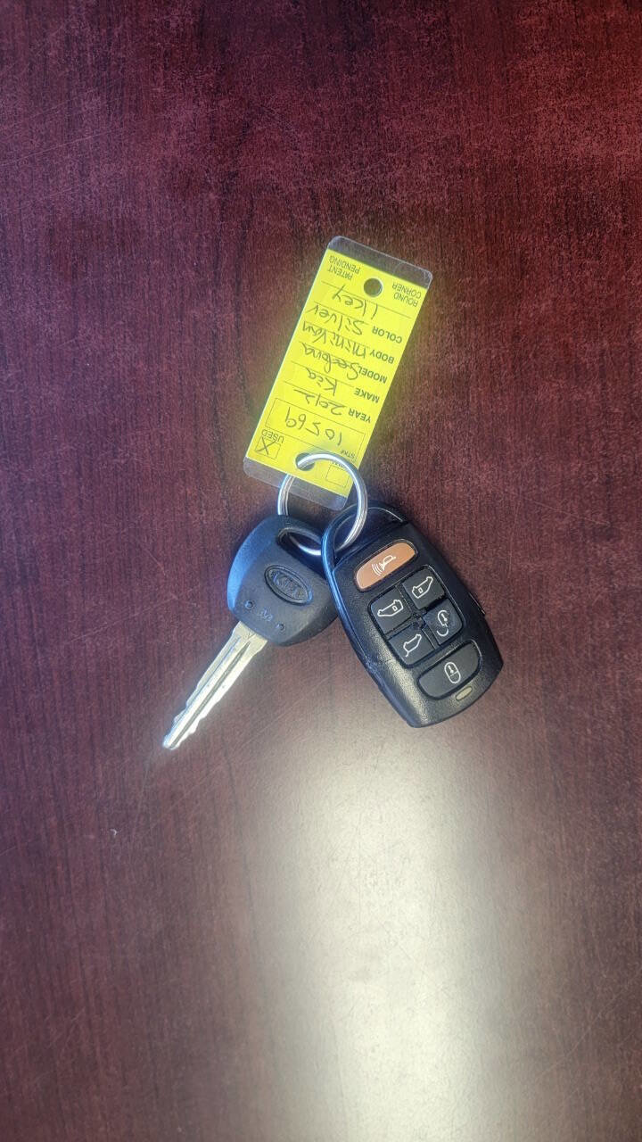 Used 2012 Kia Sedona EX w/ Luxury Pkg image 9