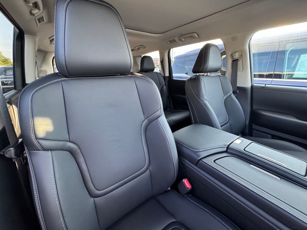 Certified 2026 INFINITI QX80 Pure w/ Cargo Package image 28