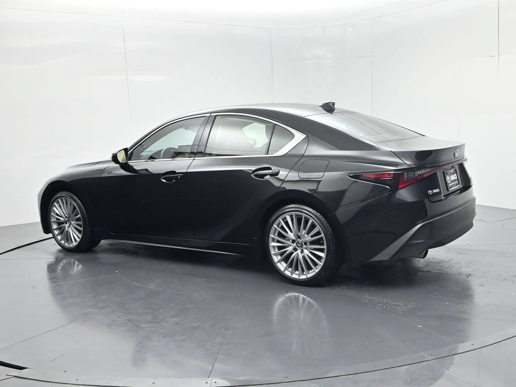 Used 2024 Lexus IS 300 w/ Premium Package RWD image 5