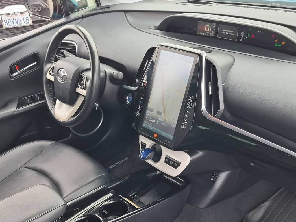 Used 2017 Toyota Prius Prime Advanced w/ Carpet Mat Package FWD image 28