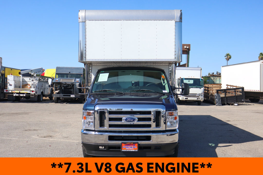Used 2024 Ford E-450 and Econoline 450 Super Duty w/ Power Windows & Locks Group RWD image 3