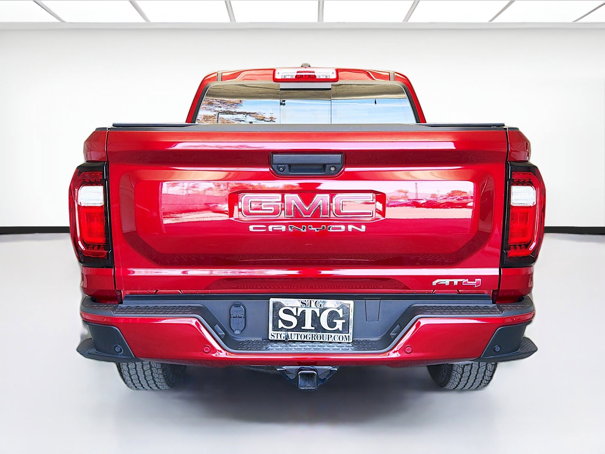 Used 2023 GMC Canyon AT4 w/ Canyon Safety Plus Package image 5