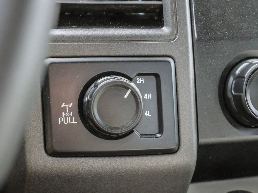 Used 2021 Ford F250 XL w/ Power Equipment Group image 26