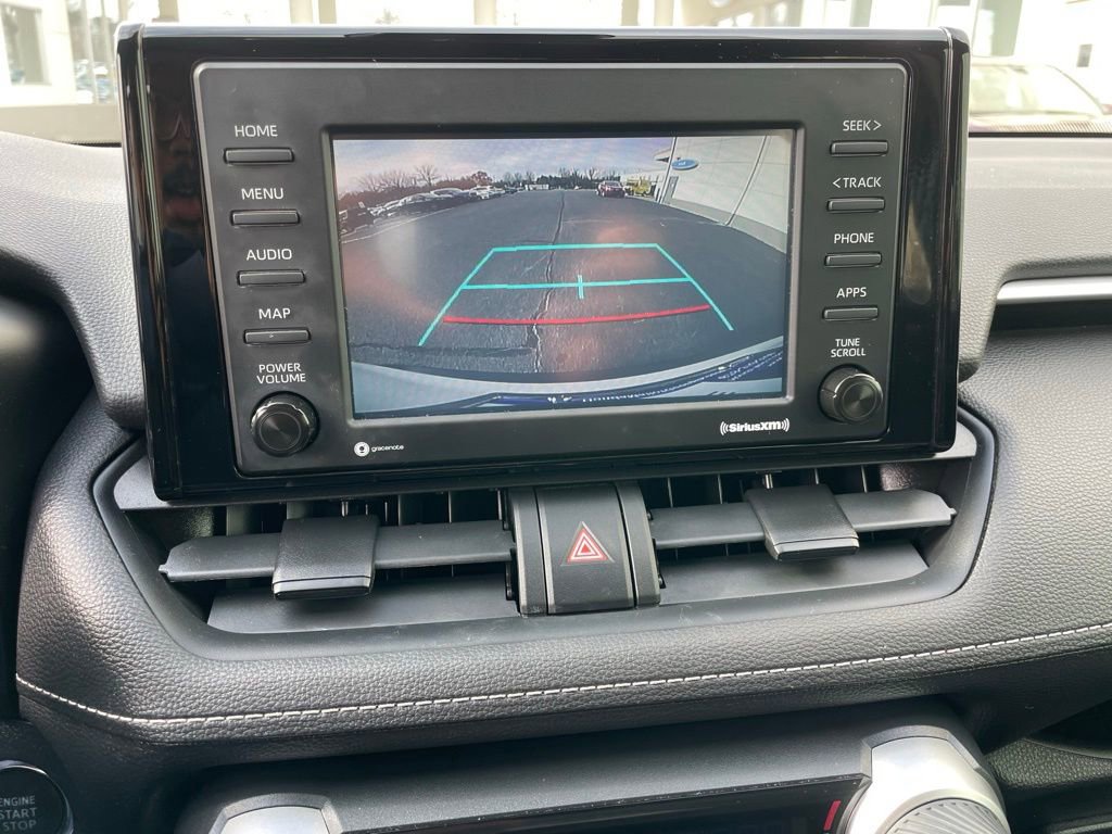 Used 2021 Toyota RAV4 XLE image 17