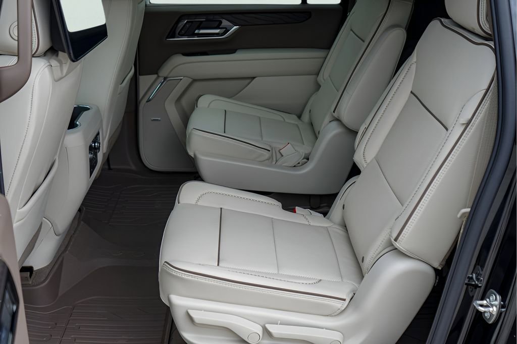 New 2026 GMC Yukon XL Denali image 19