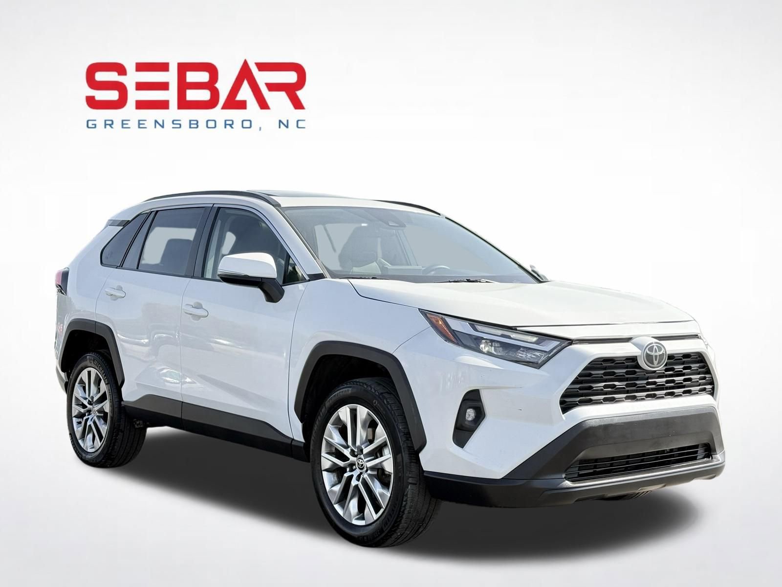 Used 2022 Toyota RAV4 XLE Premium image 6