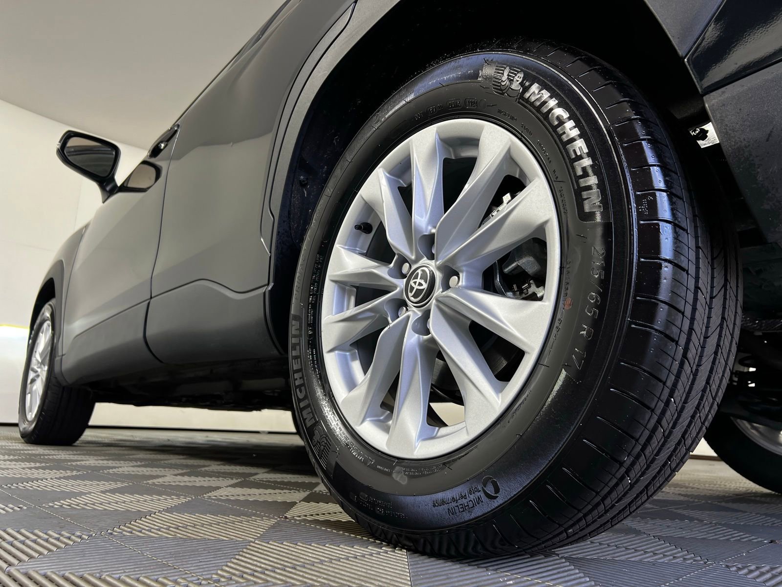 Certified 2025 Toyota Corolla Cross LE image 24