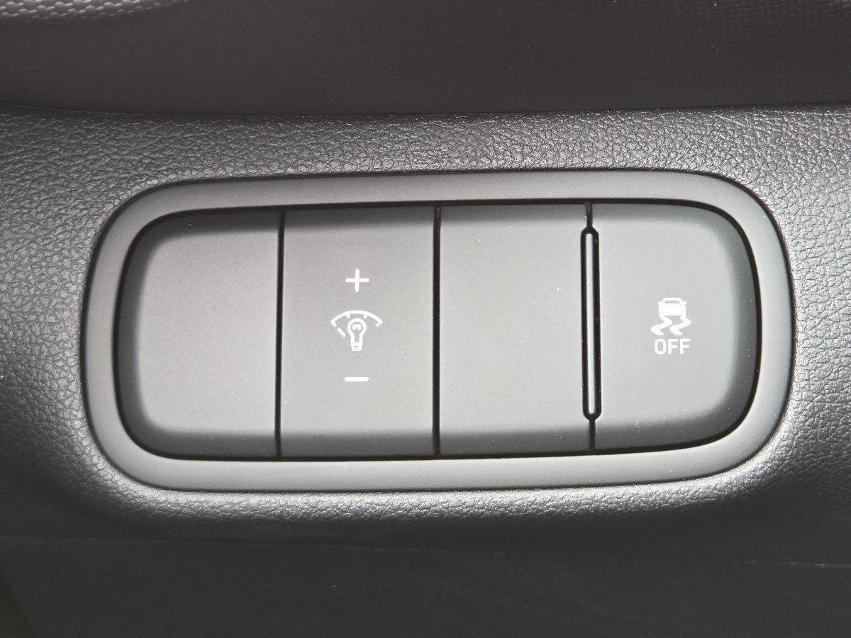 New 2026 Hyundai Venue SEL FWD image 64