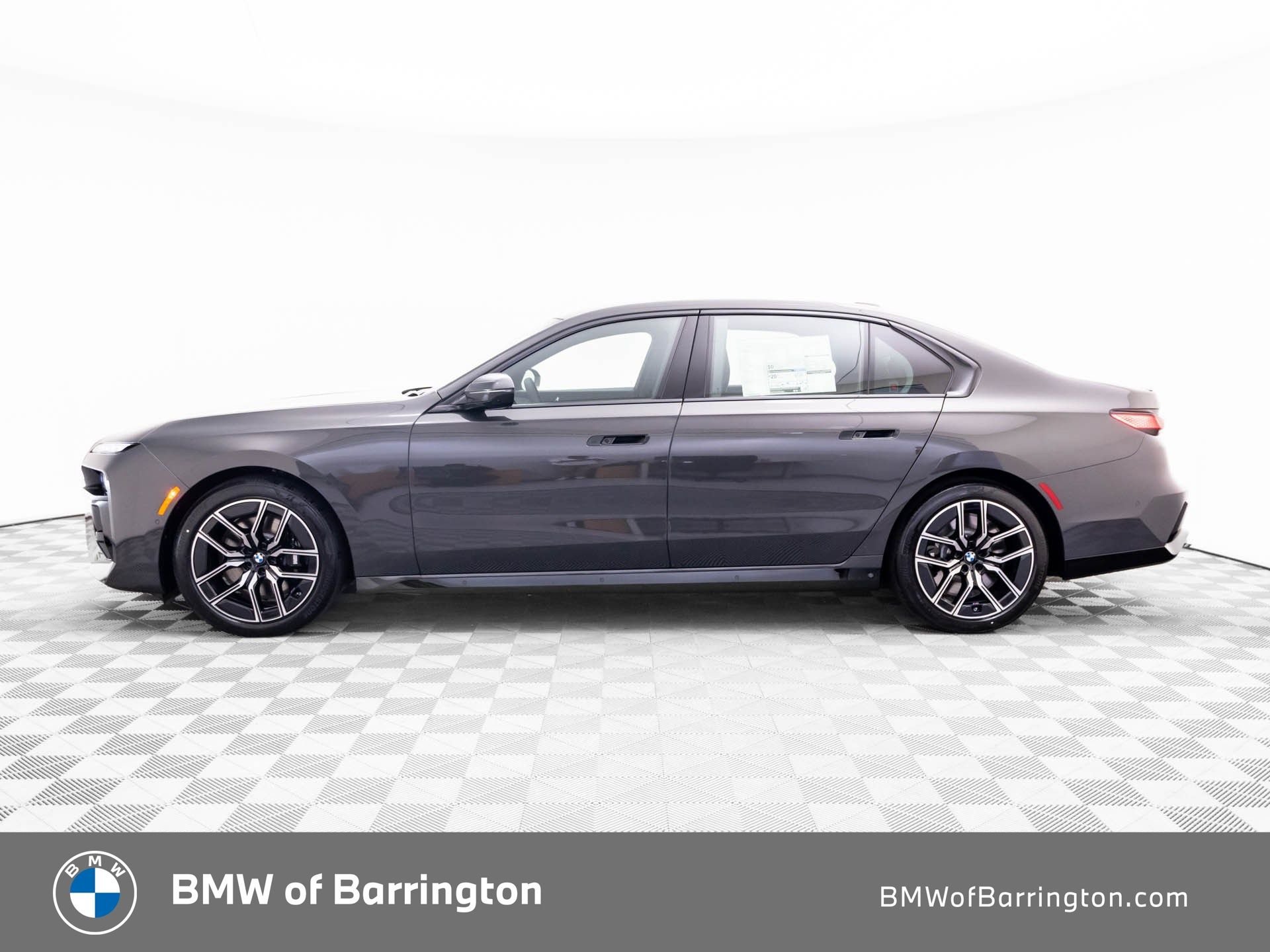 New 2026 BMW 760i xDrive w/ Executive Package AWD/4WD image 2