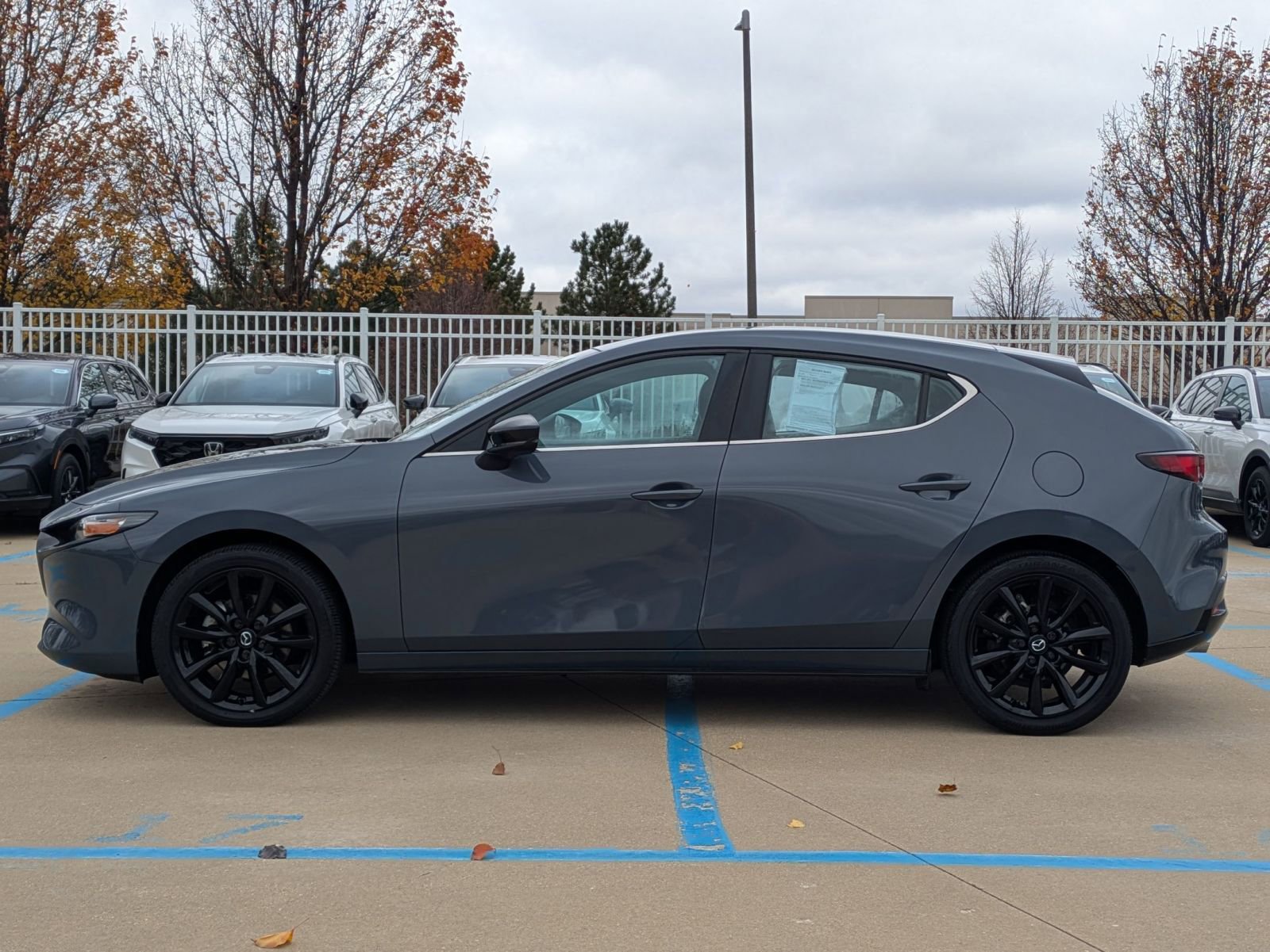 Used 2023 MAZDA MAZDA3 s image 9