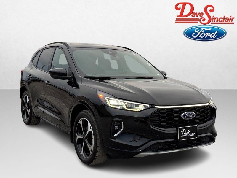 Used 2023 Ford Escape ST-Line Elite w/ Premium Technology Package AWD/4WD image 4