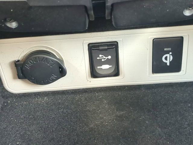 Used 2018 Toyota Avalon XLE Premium FWD image 22