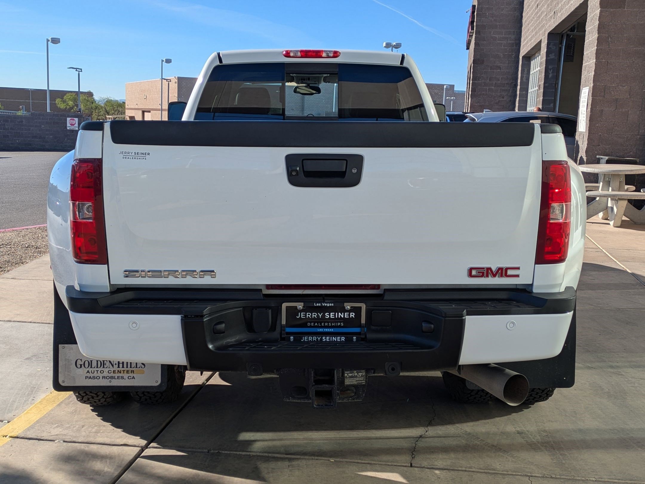 Used 2013 GMC Sierra 3500 Denali image 4