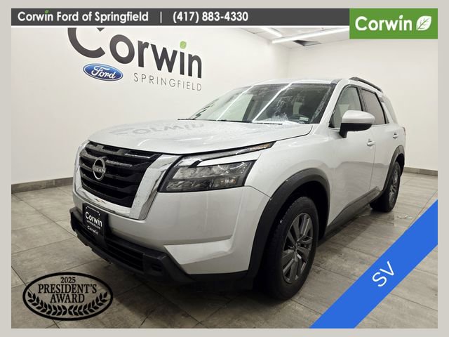 Used 2025 Nissan Pathfinder SV FWD image 1