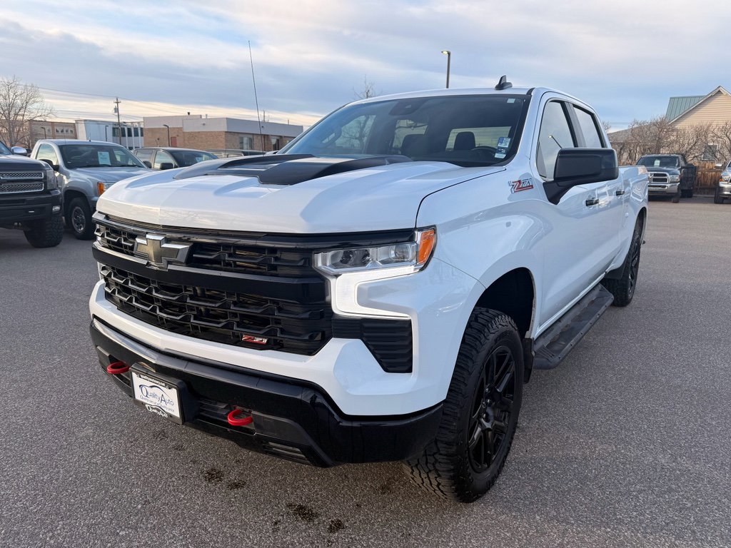 Used 2024 Chevrolet Silverado 1500 LT Trail Boss image 2