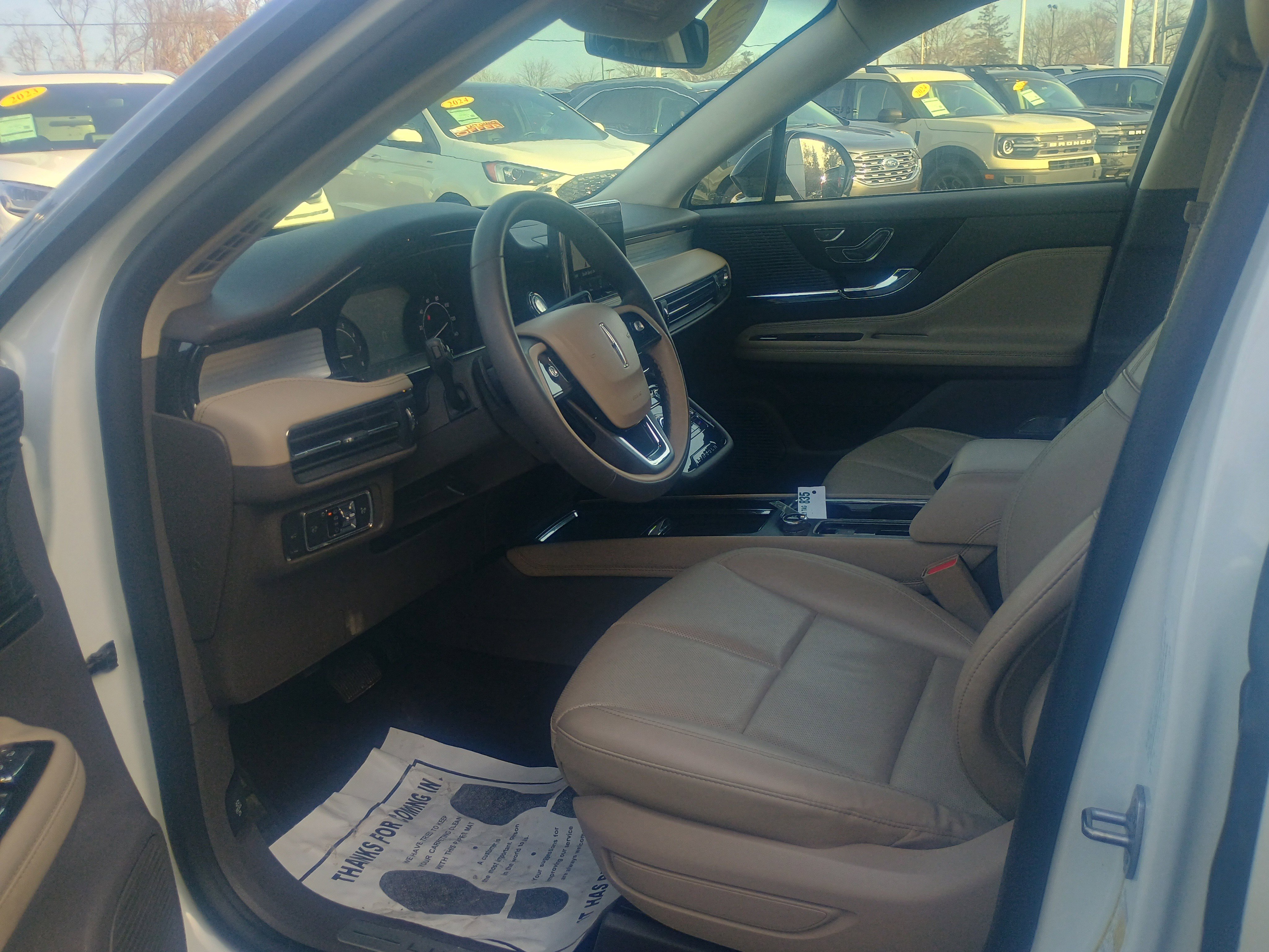 Used 2022 Lincoln Corsair AWD w/ Equipment Group 101A image 18