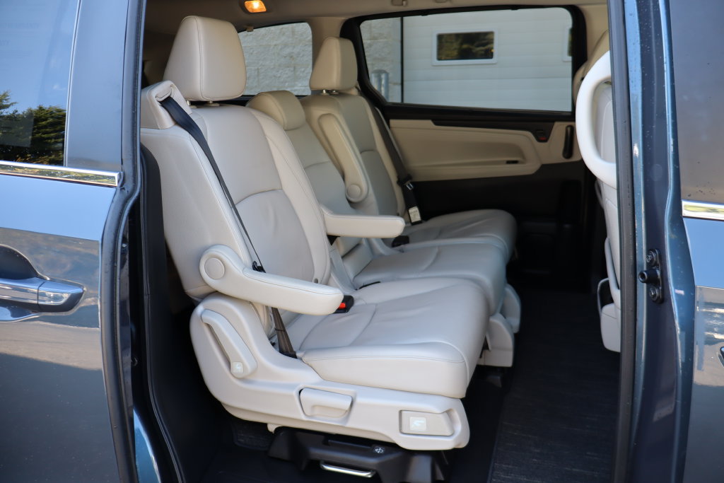 Used 2025 Honda Odyssey EX-L image 31
