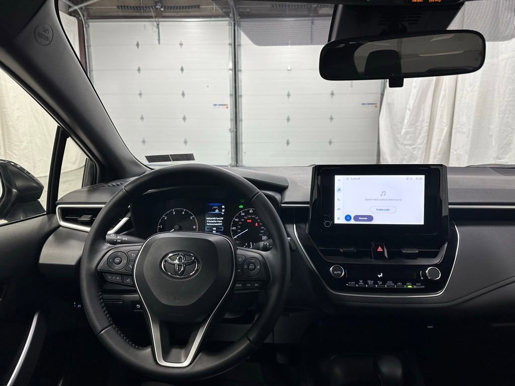 Used 2025 Toyota Corolla SE image 16