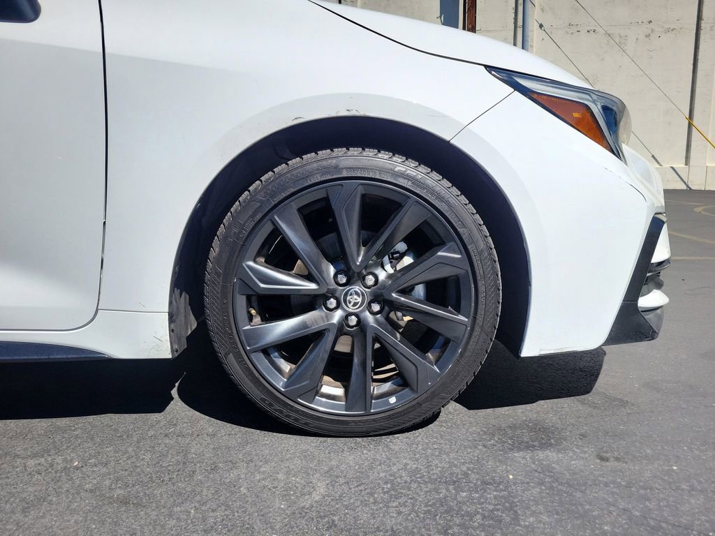Used 2023 Toyota Corolla SE w/ SE Premium Package image 6