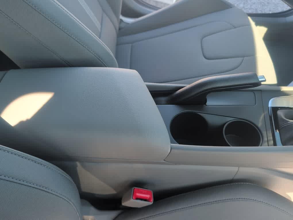 New 2026 Hyundai Elantra SE FWD image 24