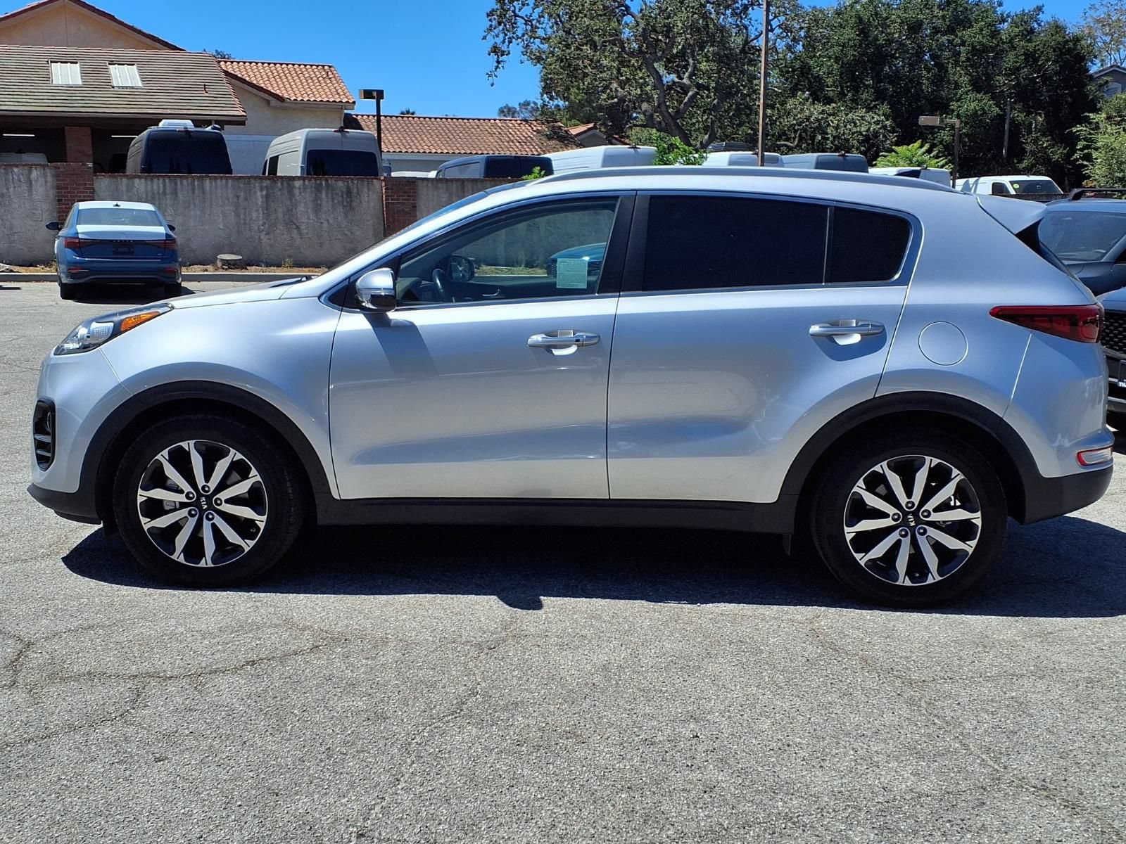 Used 2017 Kia Sportage EX w/ EX Premium Package FWD image 3