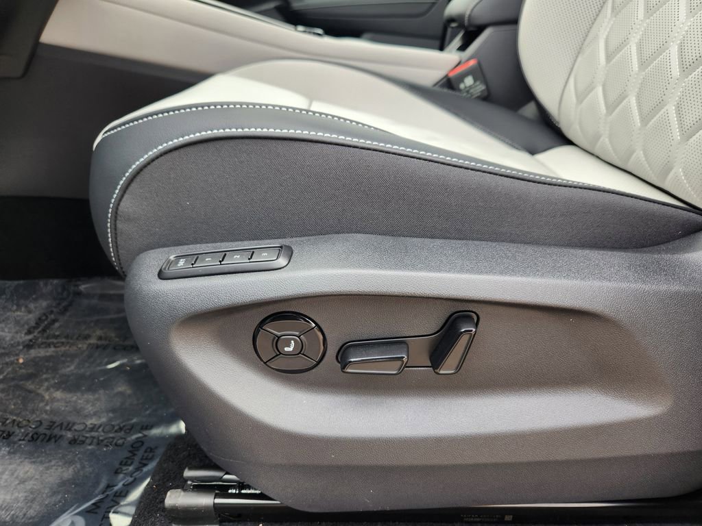 New 2026 Volkswagen Tiguan SEL R-Line image 14