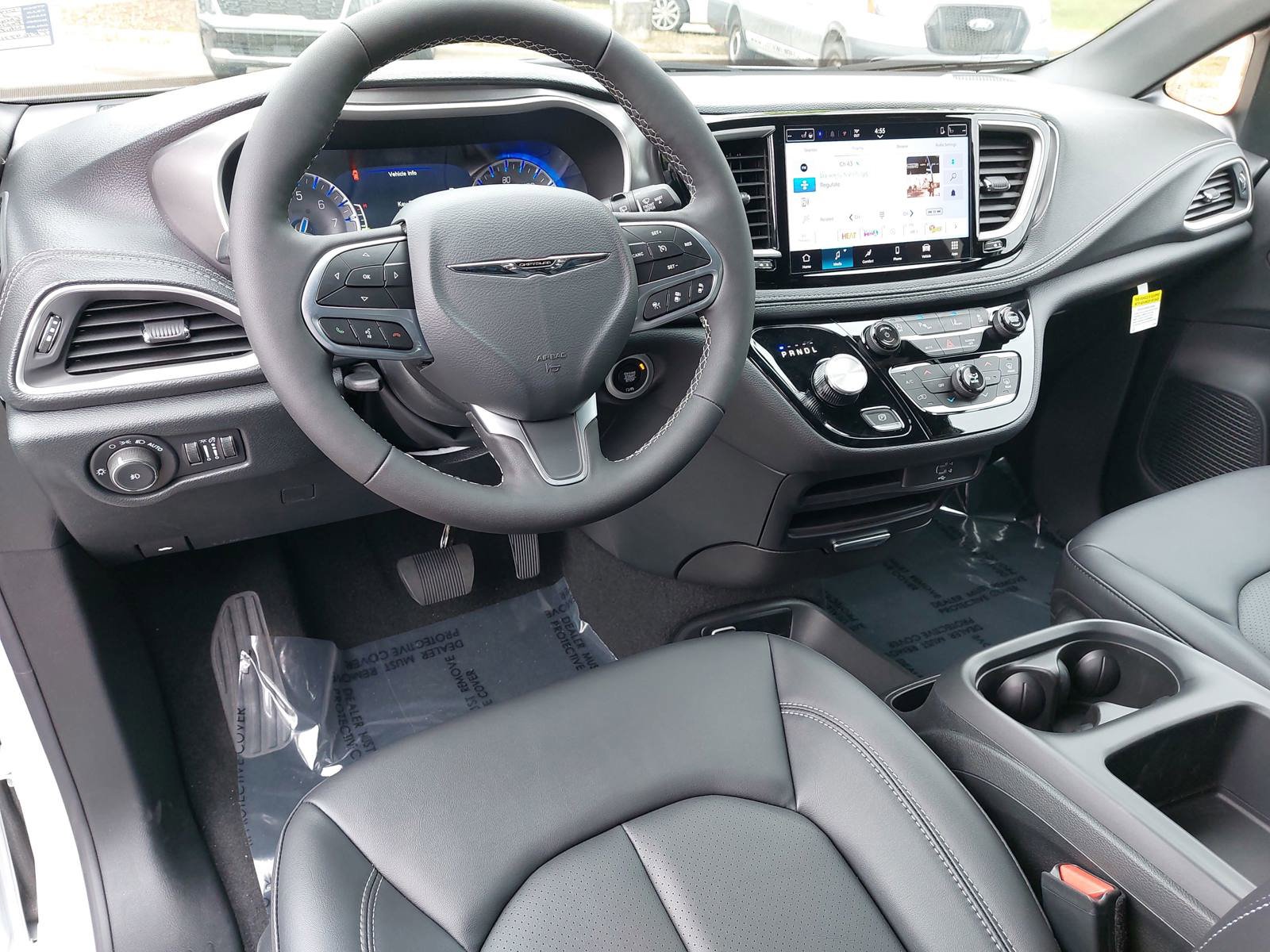 New 2026 Chrysler Pacifica Select image 18