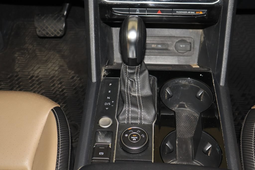 Used 2022 Volkswagen Atlas Cross Sport SE AWD/4WD image 28