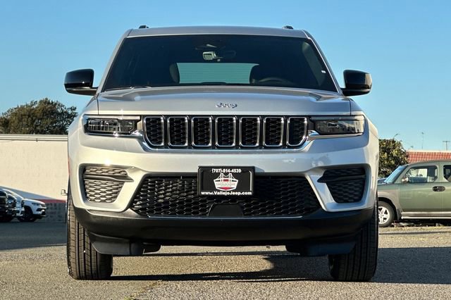New 2025 Jeep Grand Cherokee Laredo X w/ Luxury Tech Group I image 9