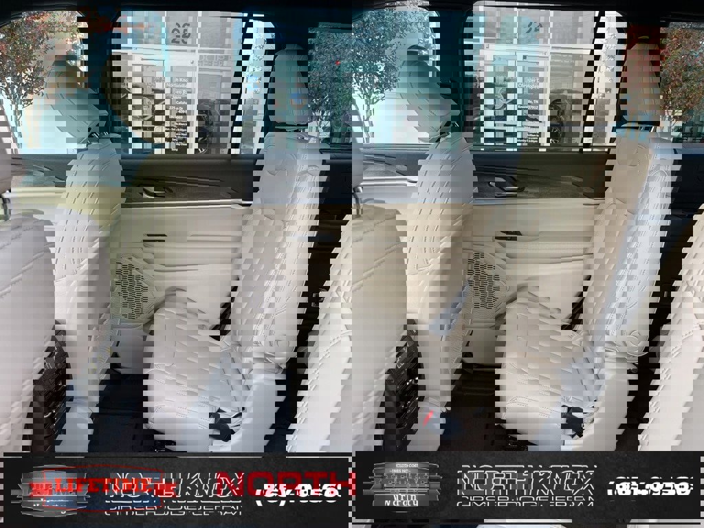 New 2025 Jeep Grand Cherokee L Limited image 15