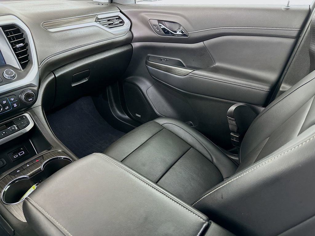 Used 2023 GMC Acadia SLT w/ Technology Package image 33