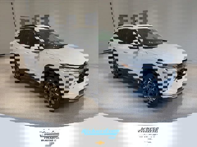 New 2026 Chevrolet Trax LT w/ Driver Confidence Package image 1