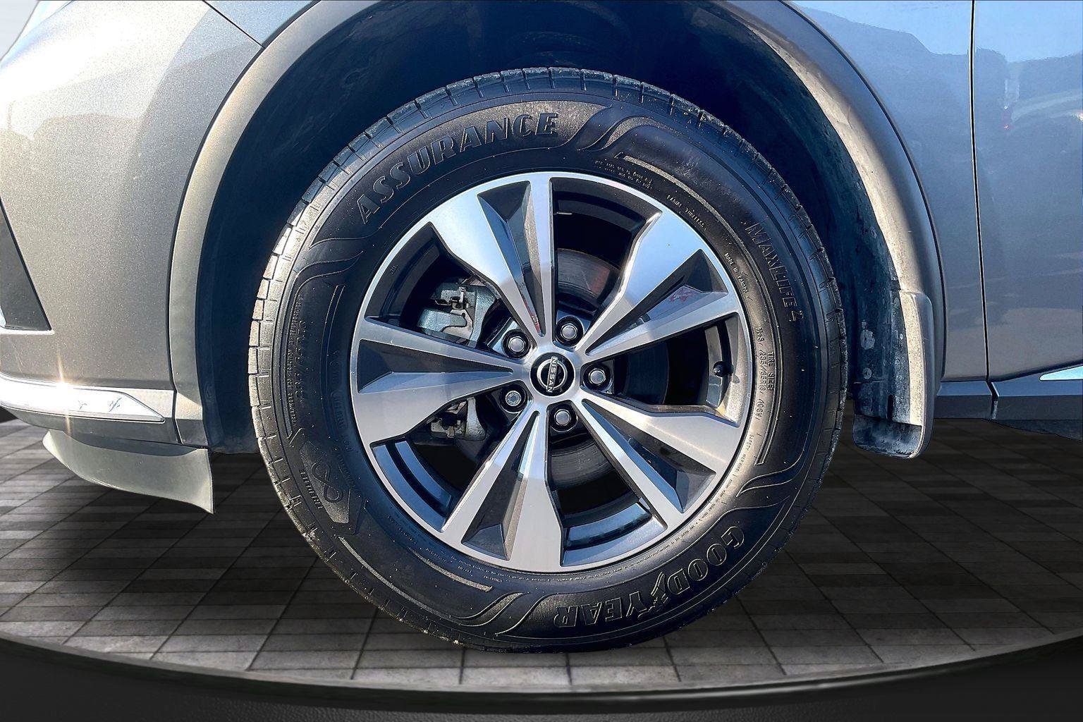 Certified 2023 Nissan Murano S FWD image 10