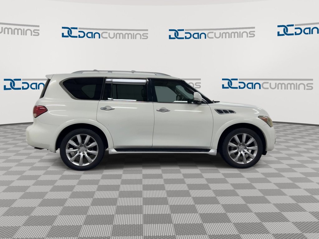 Used 2011 INFINITI QX56 4WD w/ Deluxe Touring Pkg image 9