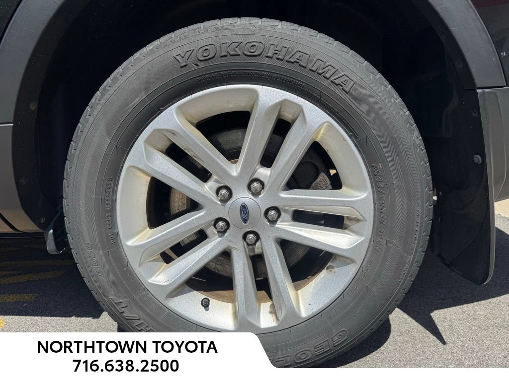 Used 2015 Ford Explorer XLT w/ Equipment Group 202B AWD/4WD image 26