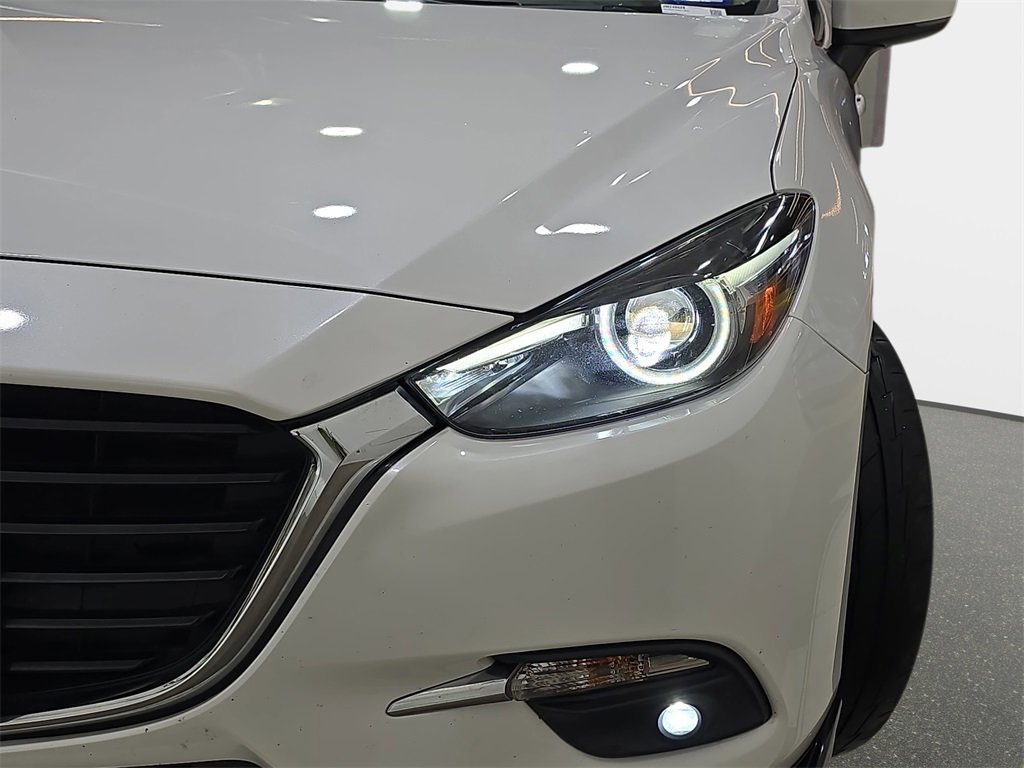 Used 2018 MAZDA MAZDA3 Grand Touring w/ Premium Equipment Package image 25
