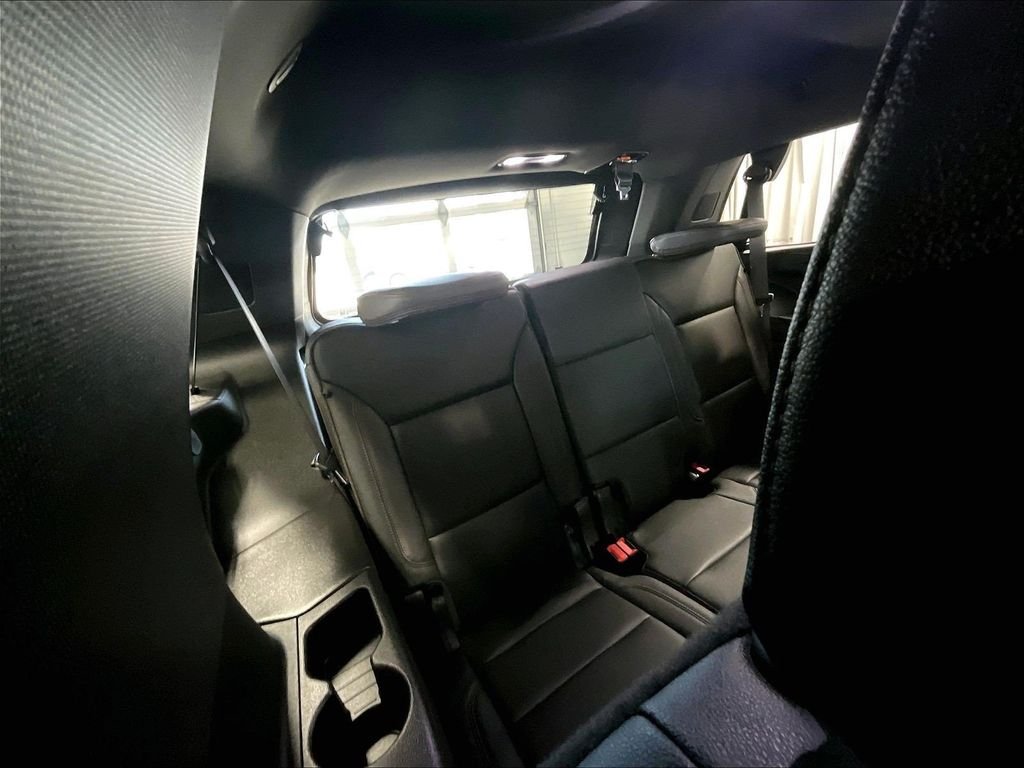 Used 2024 Chevrolet Tahoe High Country w/ Advanced Technology Package AWD/4WD image 17