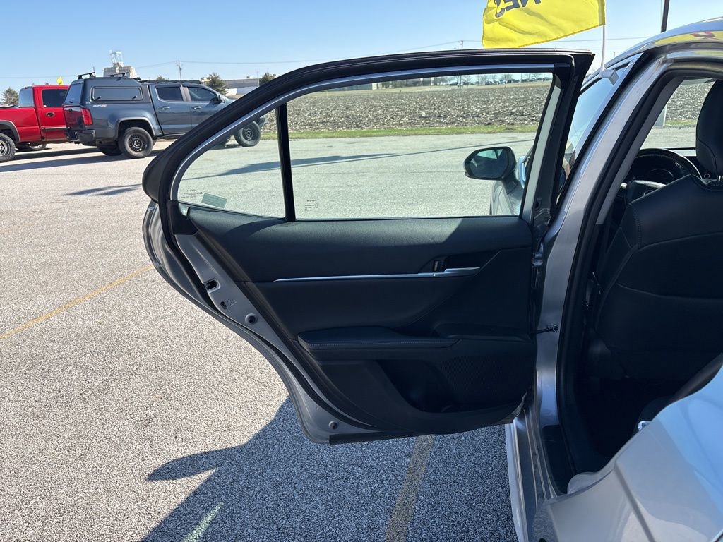 Used 2023 Toyota Camry XSE image 19