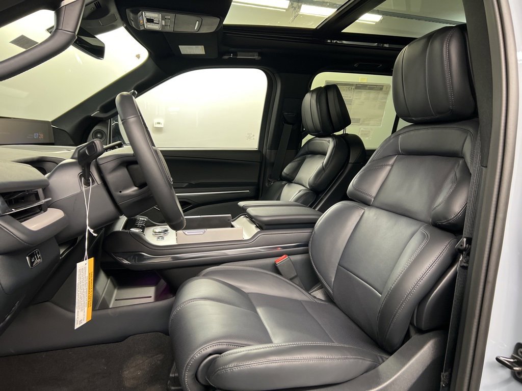 New 2026 Lincoln Navigator Reserve image 30