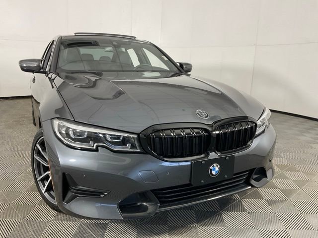Used 2022 BMW 330i xDrive Sedan w/ Premium Package image 9